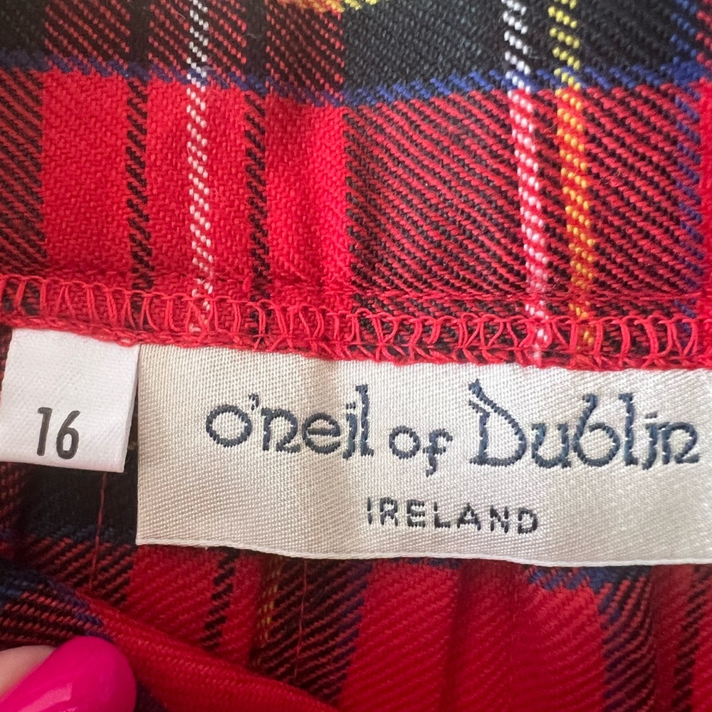 O’Neil of Dublin vintage Irish Red Tartan wool side fringe Plaid Skirt - Picture 3 of 4